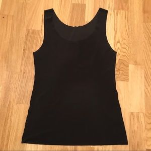 Uniqlo Airism tank.